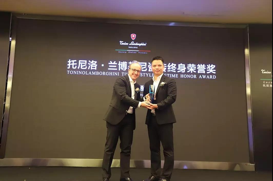微信图片_20181126235413.jpg