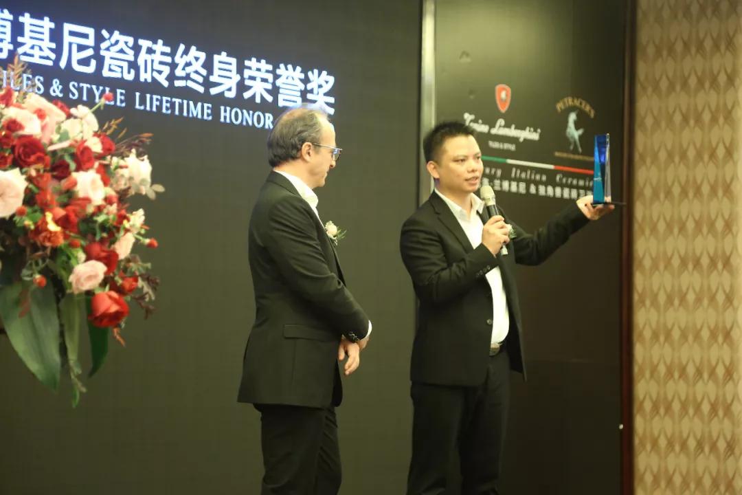 微信图片_20181126235416.jpg